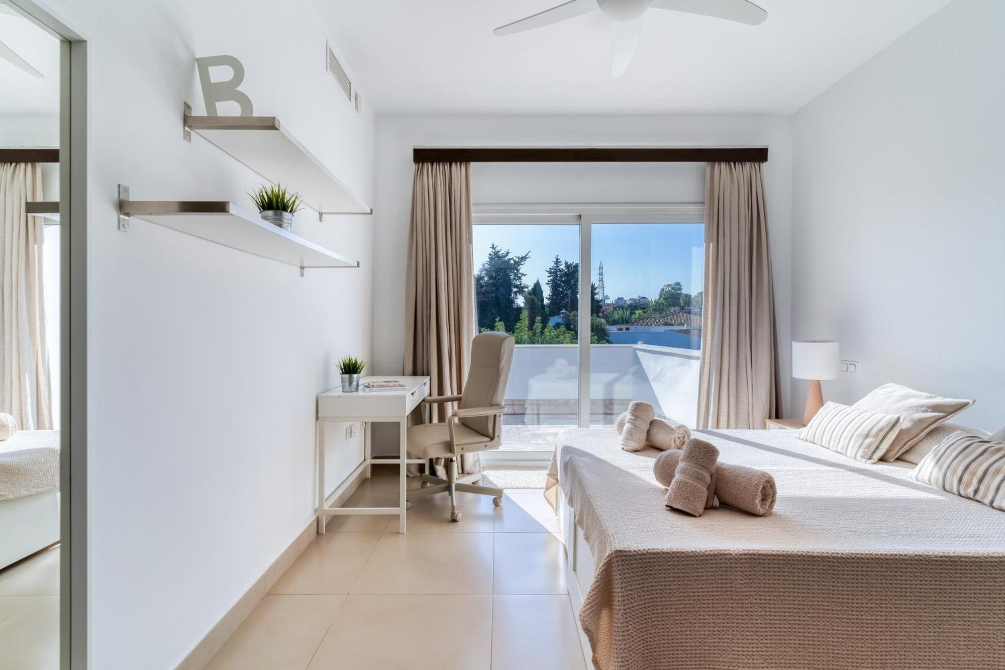 Elegant In Marbella