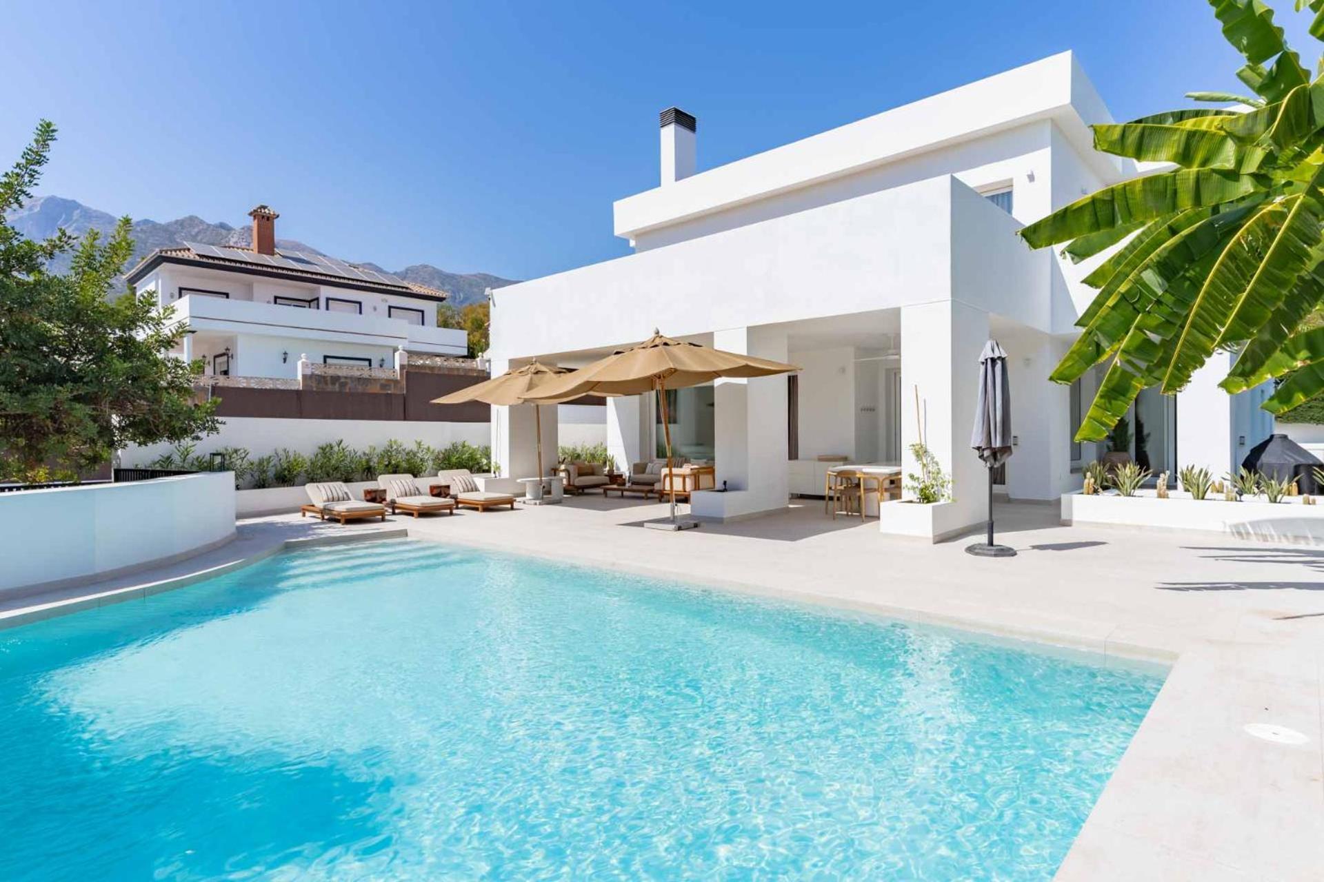 Elegant In * Marbella