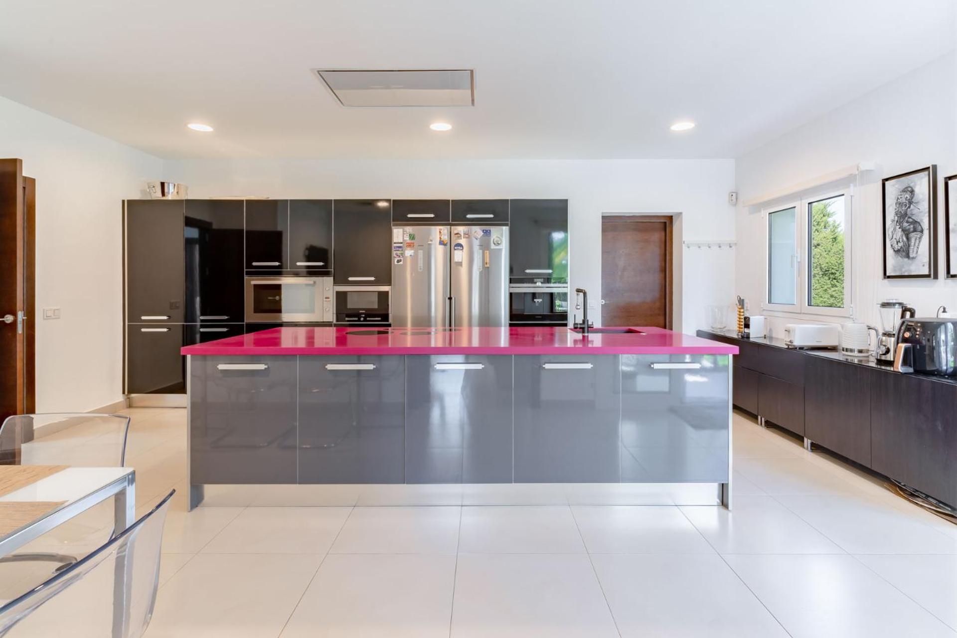 Villa Elegant In Marbella