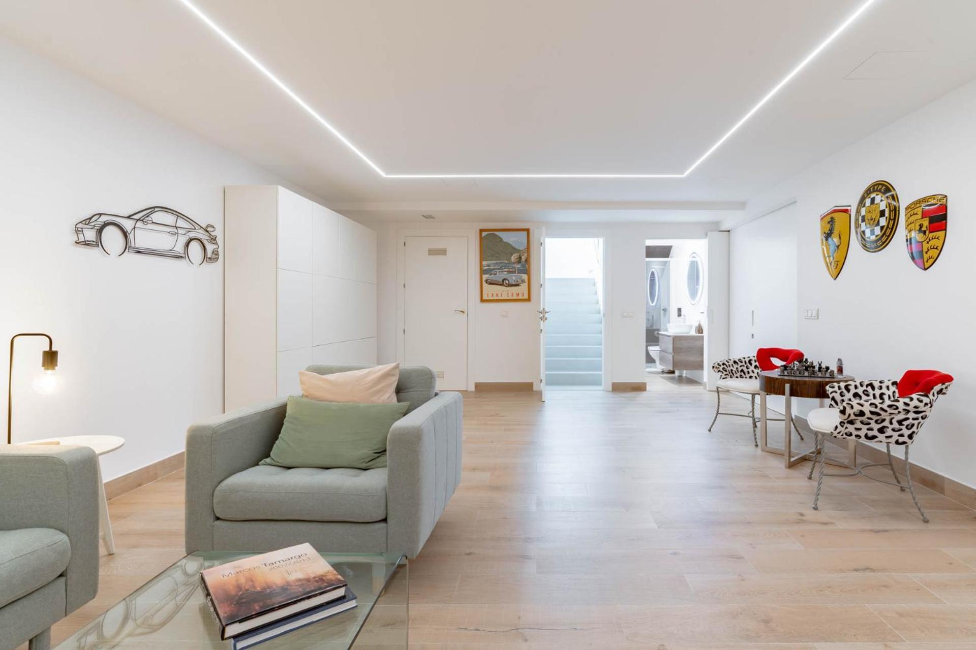 Elegant In Villa Marbella